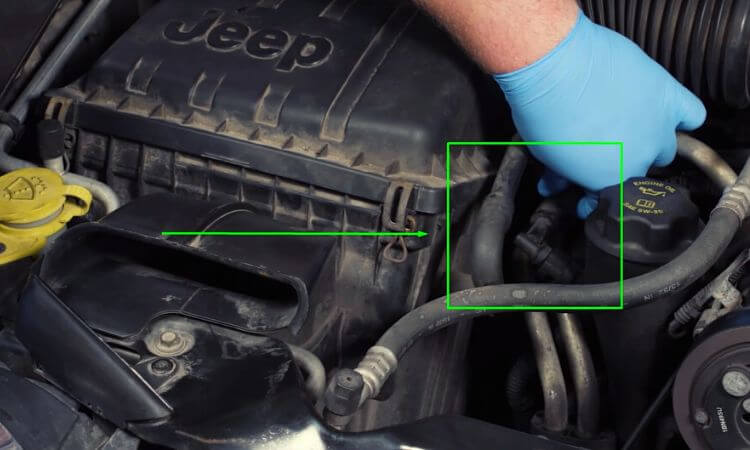 chevy 5.3 pcv valve location