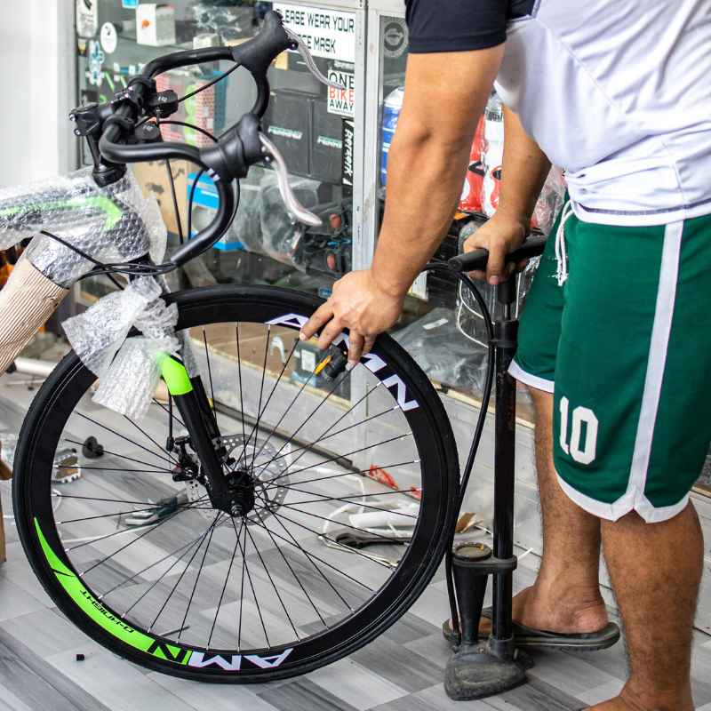 Car Tire Pumps vs. Bike Tires