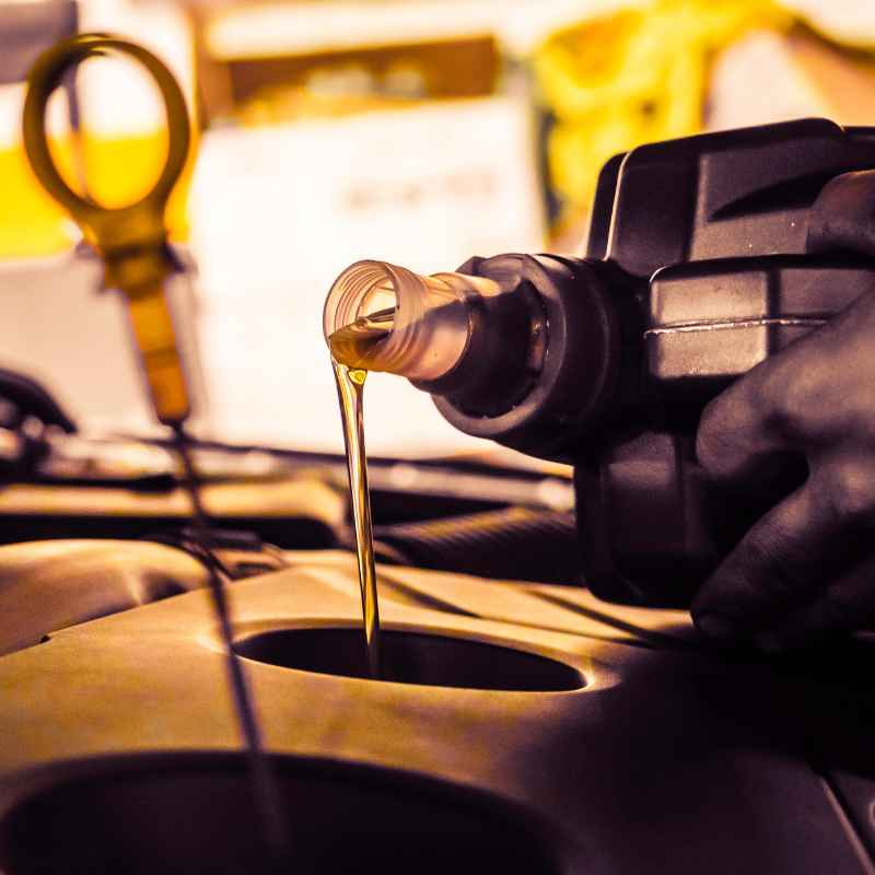 DIY vs. Professional Oil Changes