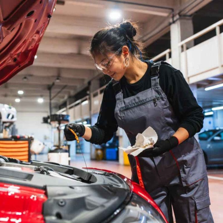 How To Check Car Engine Oil Condition In 60 Seconds