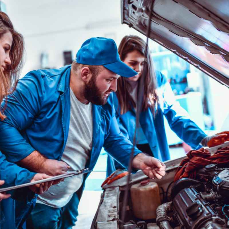 How To Check Car Engine Oil Properly