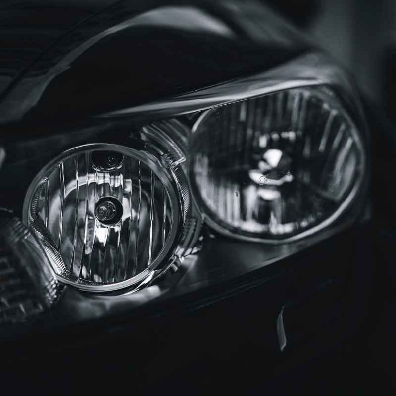 Quick Tips for Keeping Headlights Clear
