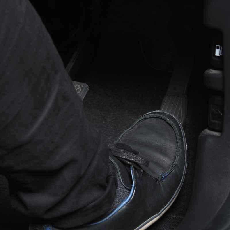 What To Do If Your Accelerator Pedal Sticks