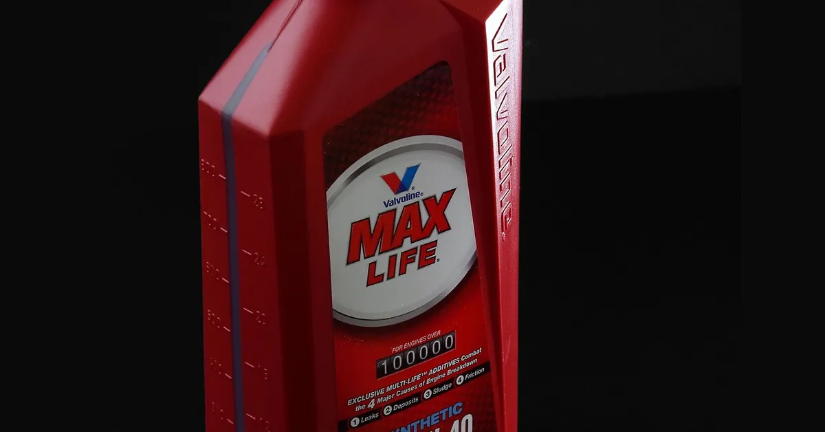 motor oil bottle price comparison at AutoZone