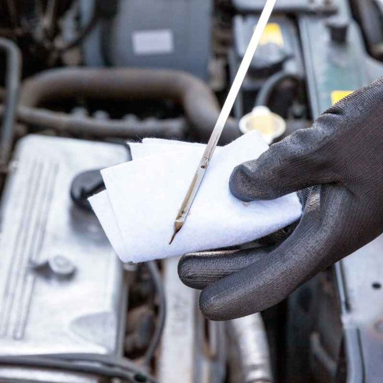 How Much Car Oil to Put In