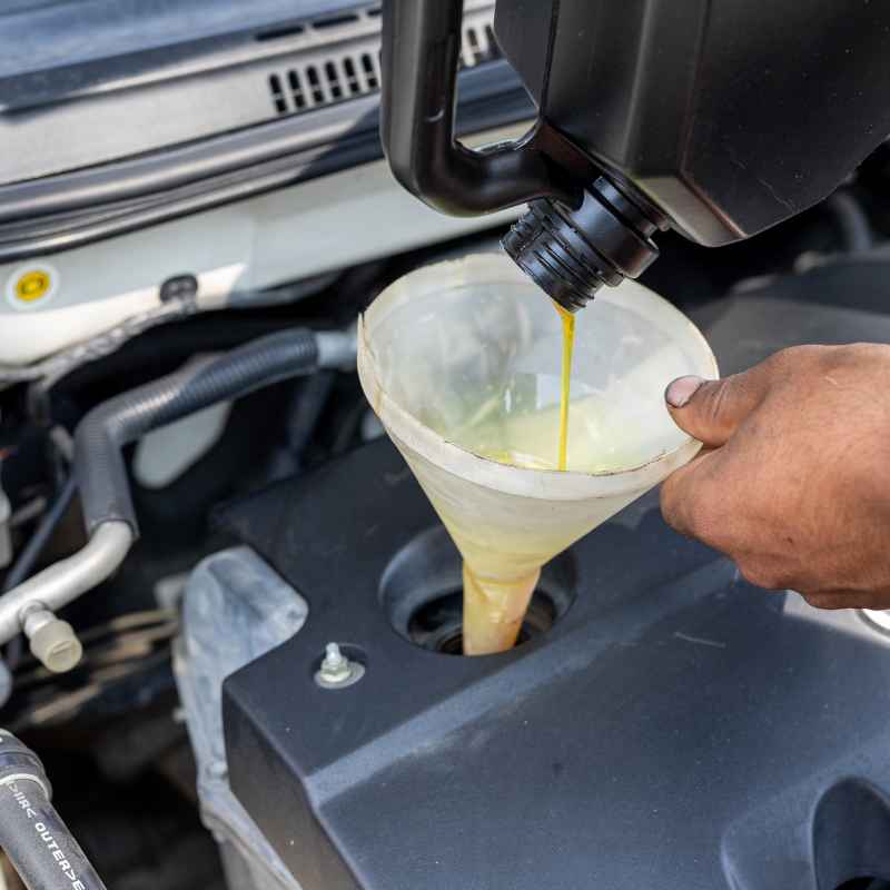 How Oil Life Monitoring Systems Help You Nail the Interval