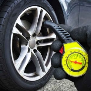How To Use A Car Tire Pressure Gauge The Right Way