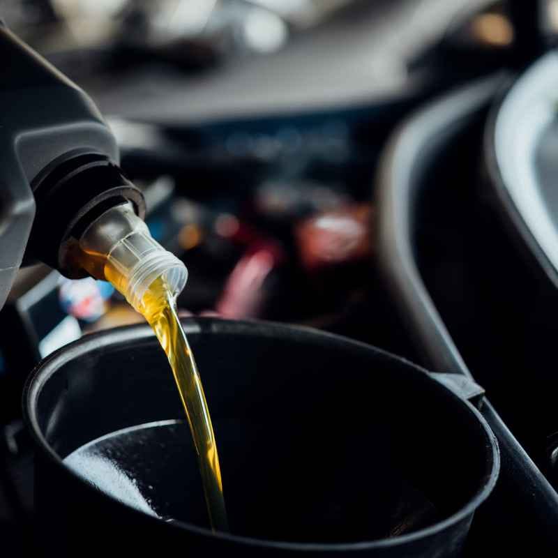 When Does A Car Need Engine Oil?