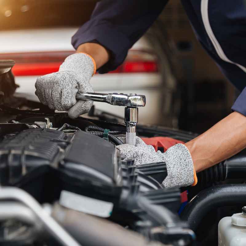 Finding a Ford Specialist vs. a General Mechanic