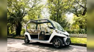 How to Compare Two Cars Before Buying: Smart Checklist