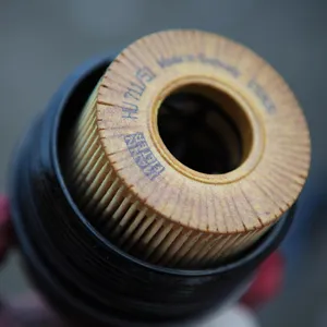 Adjustable oil filter pliers wrench