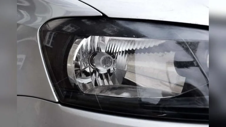 When to Use Car Headlights: Day
