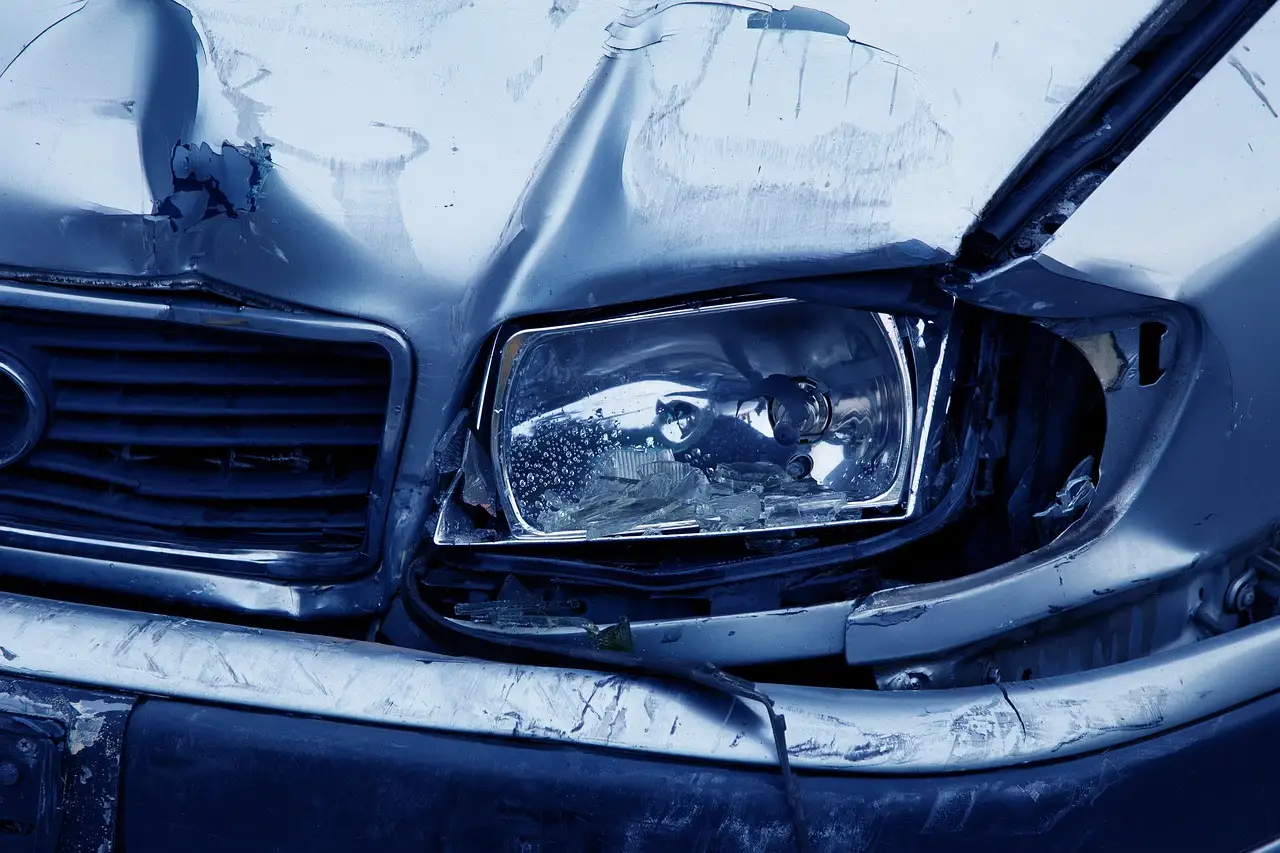 Damage-severity decision table: repair, section repair, or replace